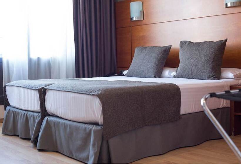Habitación Estándar, Via Augusta