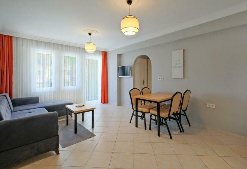 Apartamento 2 Quartos com Varanda, Gold Lion