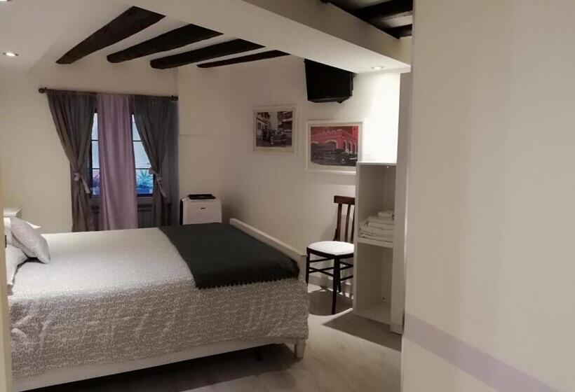 标准间, Palazzo Sant'elia