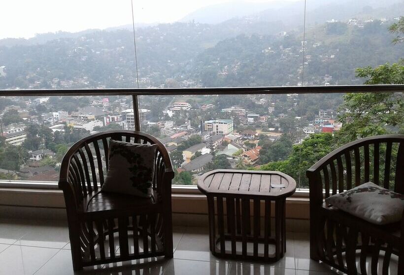 חדר משפחתי, Kandy View Garden