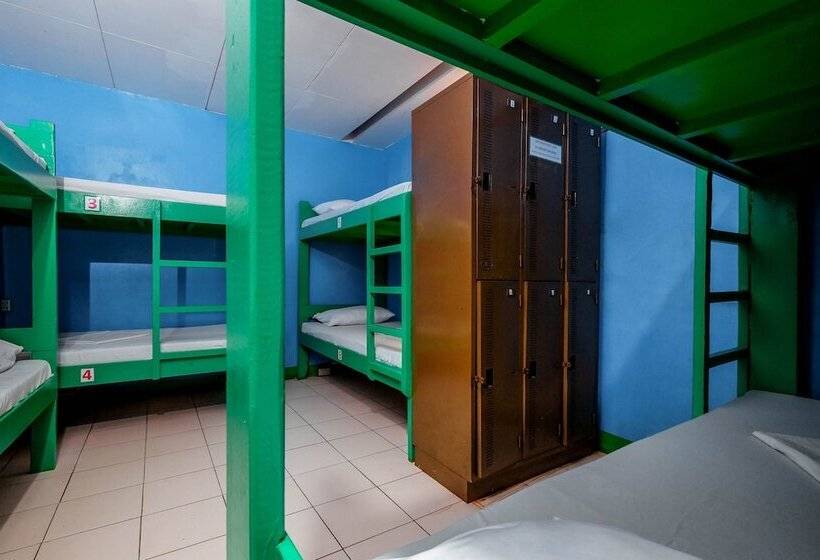 带共用卧室公用房间的床, Stay Malate