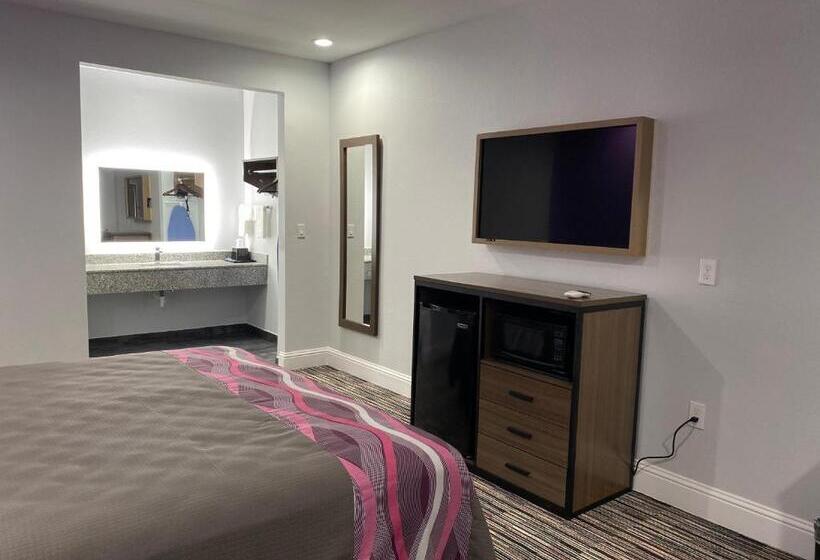 스탠다드 룸 킹사이즈 침대, Palace Inn Crosby