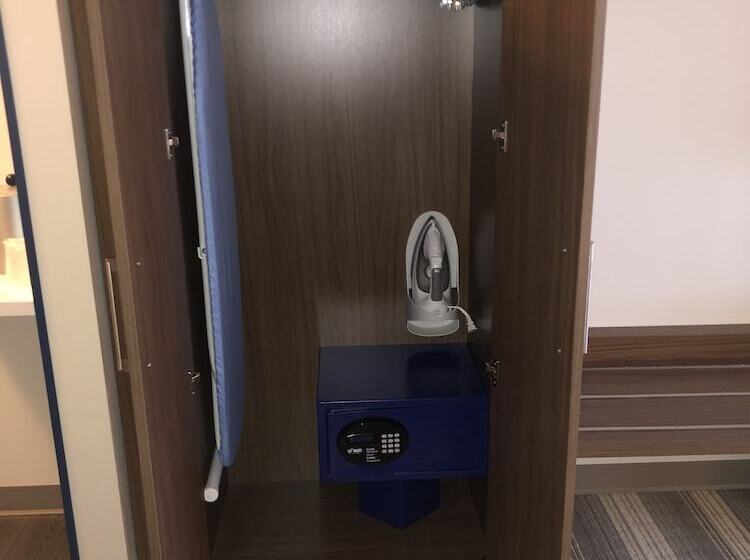스탠다드 룸, Holiday Inn Express & Suites   Madison West   Middleton, An Ihg