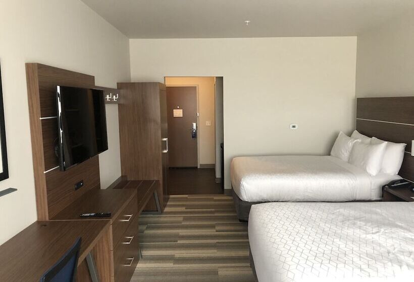 스위트, Holiday Inn Express & Suites   Madison West   Middleton, An Ihg