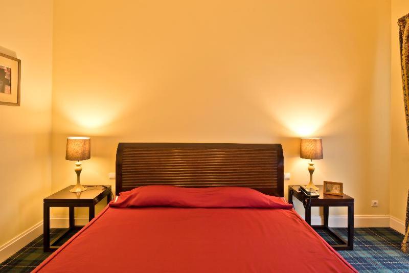 Номер Стандарт, Golden Tulip Caramulo