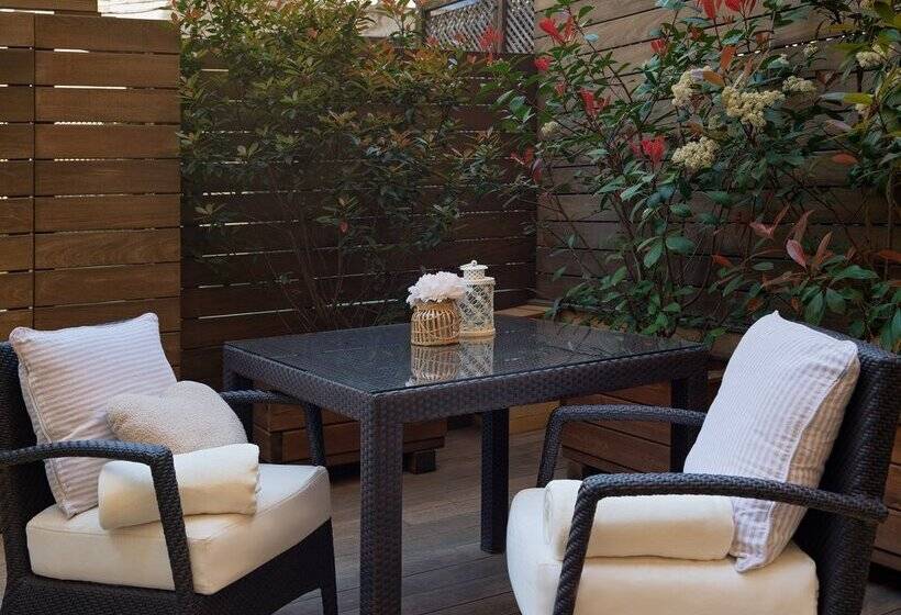 اتاق کلاسیک با تراس, H10 Universitat