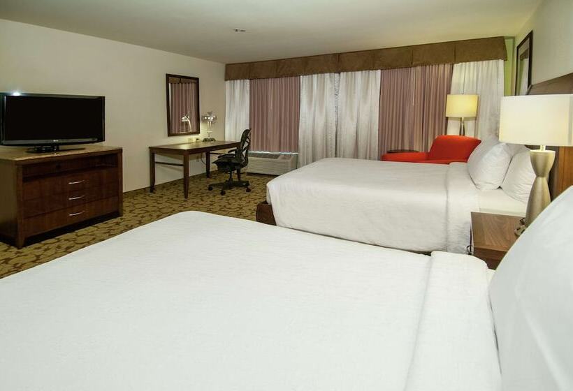 Standard Room 2 Double Beds, Wyndham Garden New Orleans Airport