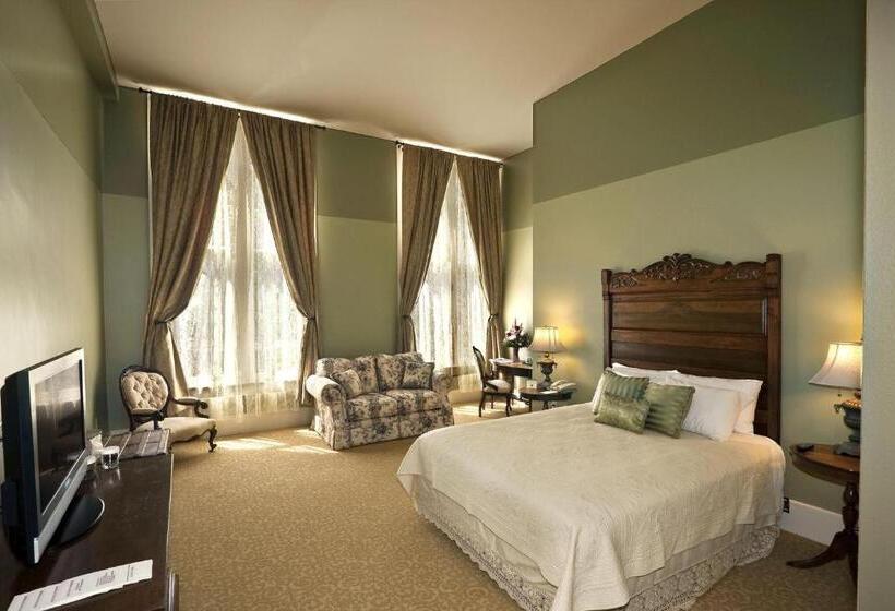 Номер Deluxe, Historic Plaza