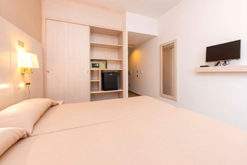StandaardKamer, Puchet Ibiza