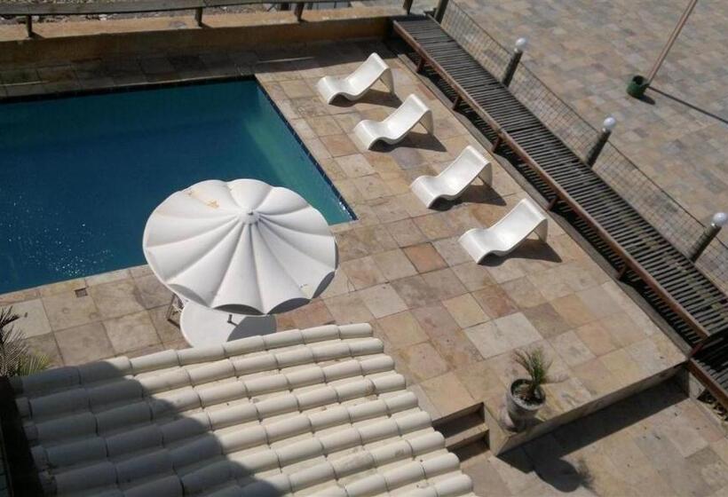 스탠다드 스튜디오, Flat Na Praia De Iracema 105
