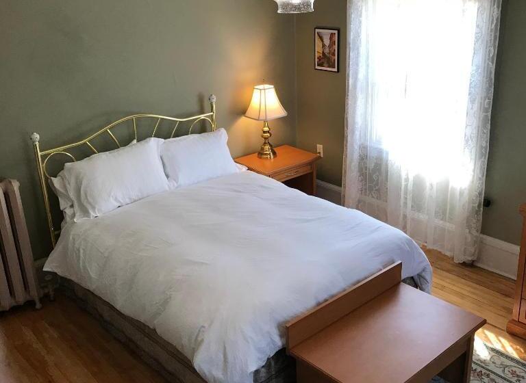 バルコニー付きスタンダードルーム, Stirling House