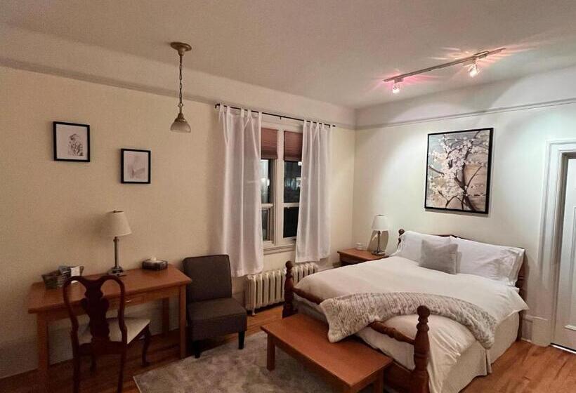 スタンダードルーム, Stirling House