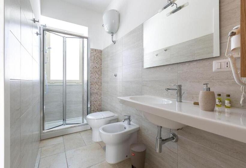 اتاق استاندارد, B&b I Tarocchi