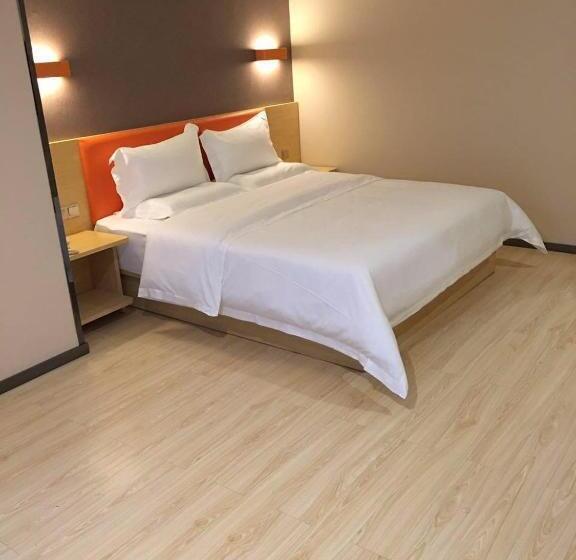Номер бизнес-класса, 7days Premium Yibin Riverside Branch