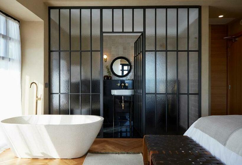 اتاق لوکس, Boutique Hotel Mendi Argia