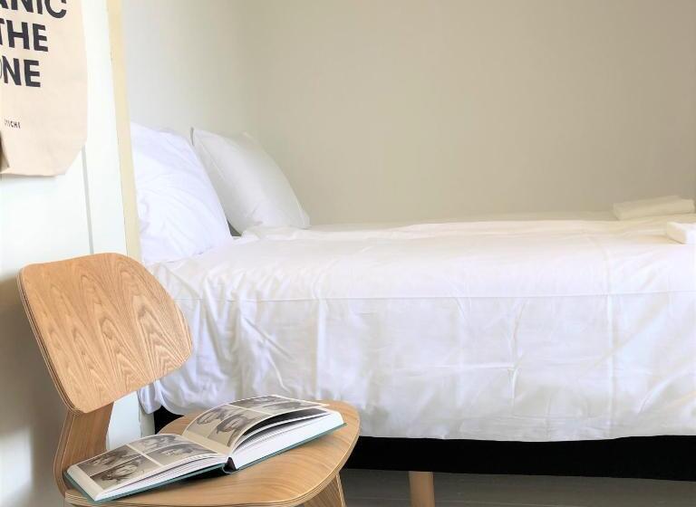 이코노미 룸, Eco Hotel Plantage Rococo