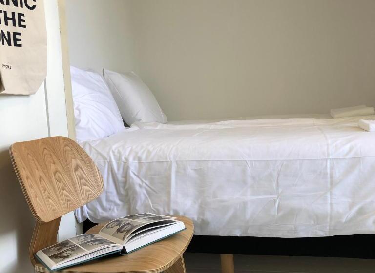 이코노미 룸, Eco Hotel Plantage Rococo