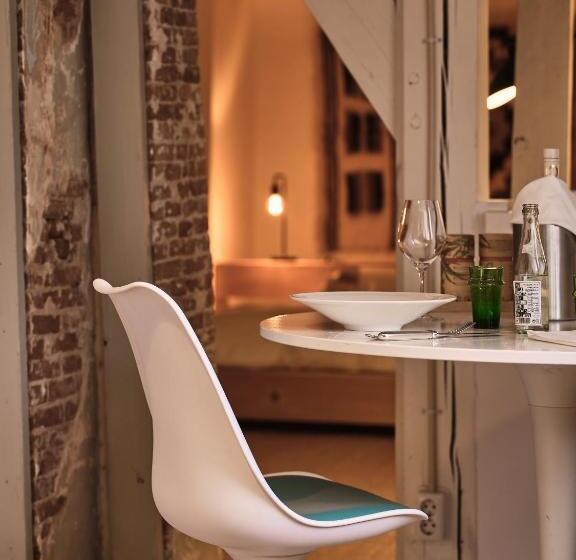 스탠다드 룸 킹사이즈 침대, Eco Hotel Plantage Rococo