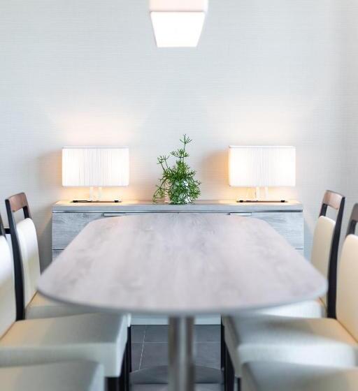 Люкс 2 Спальни, Oakwood Suites Yokohama