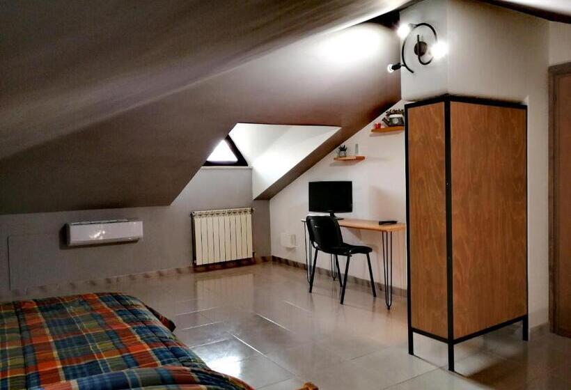 带共用浴室的标准房间, Kalispéra B&b