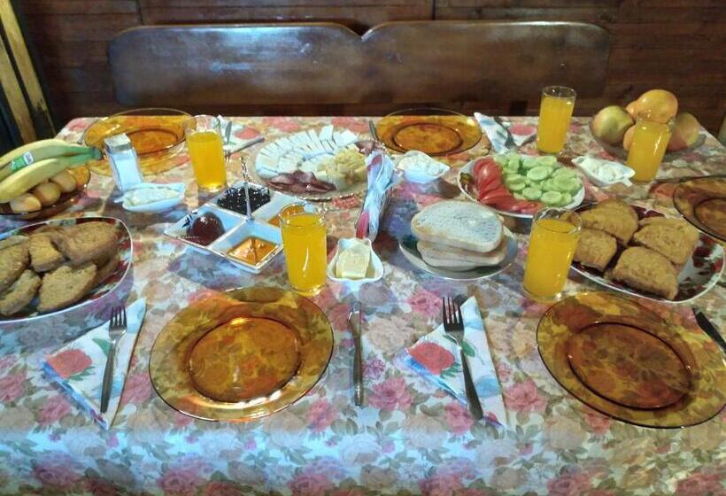 Трехместный Номер Стандарт Вид на Сад, Guest House Medina