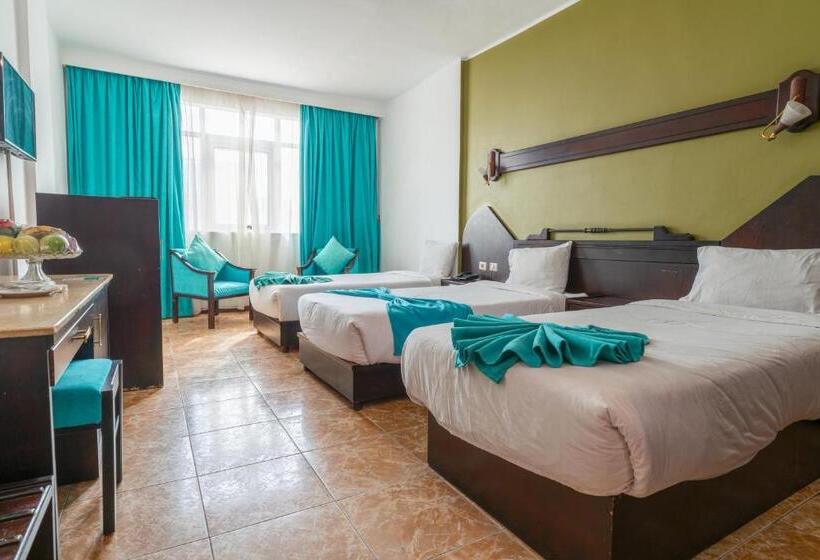 Quarto Triplo Estandar, Aracan Portsaid