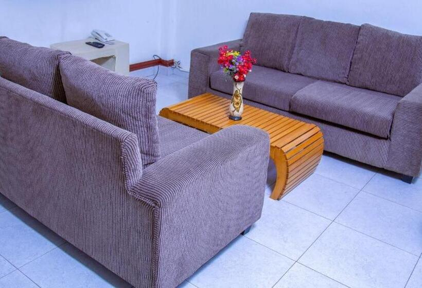 آپارتمان 1 خوابه با بالکن, Hidden Treasure Serviced Hotel Apartments Hitsha Hotels Entebbe