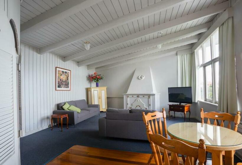 Дом 1 Спальня, Battery Point Manor
