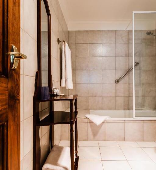 Номер Стандарт, Battery Point Manor