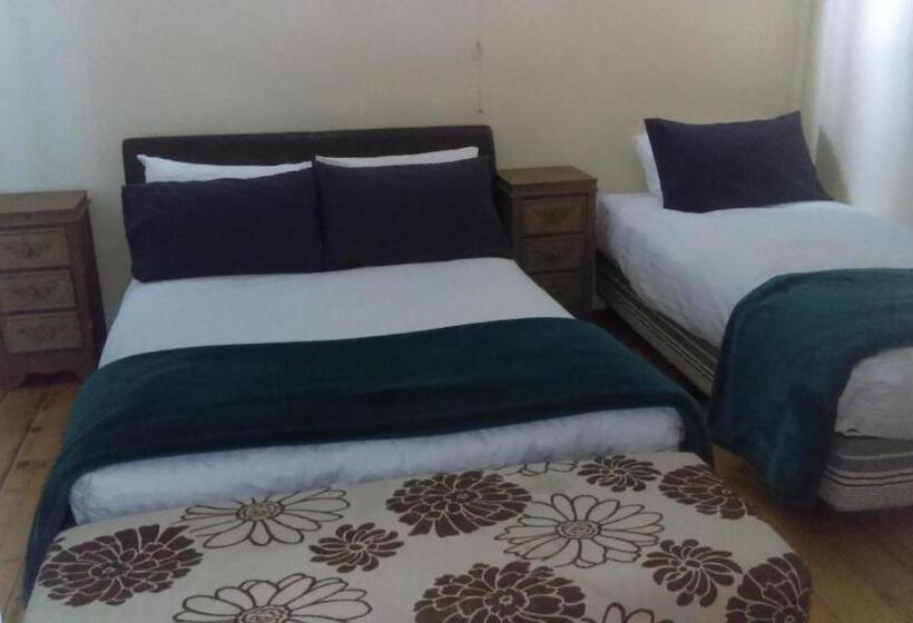 Дом 3 Спальни, Happy Wanderer Motel Bendigo Children Not Permitted Over 18s Only