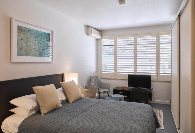 إستوديو قياسى, Ballantyne At Mosman Apartments