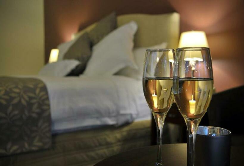 Номер Премиум, Black Spur Inn