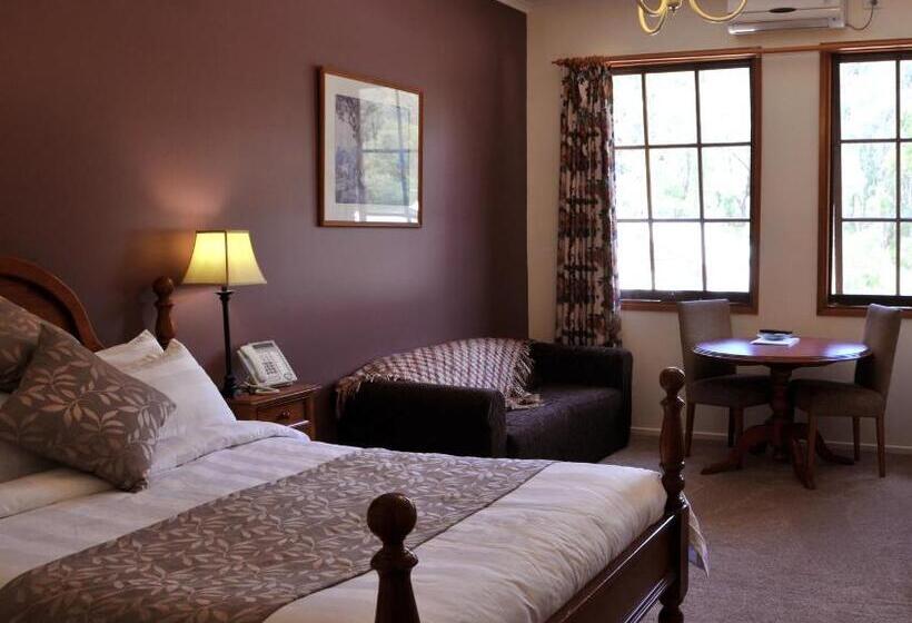 Номер Deluxe, Black Spur Inn