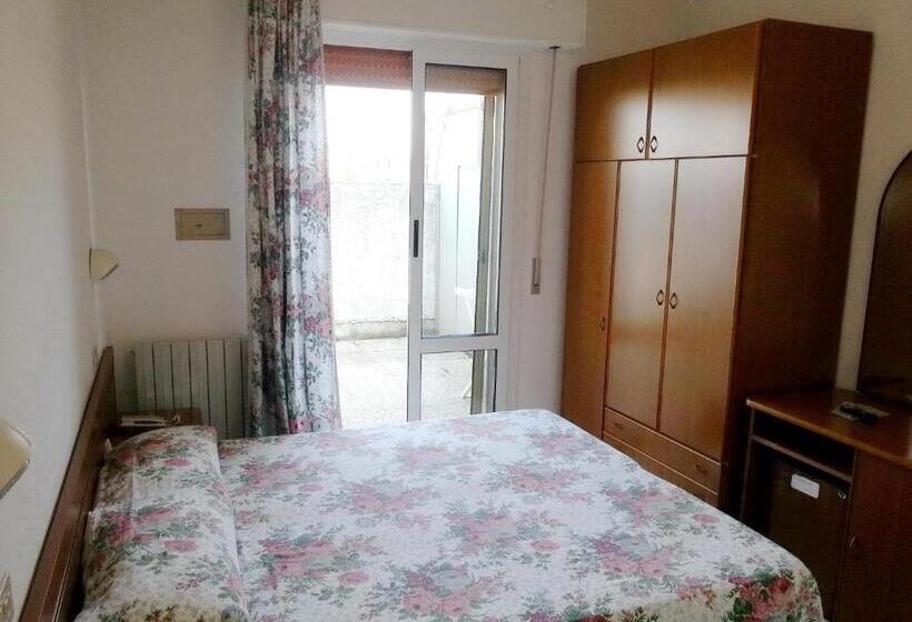 اتاق اکونومی, Vecchia Rimini