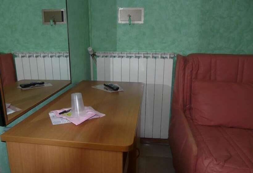اتاق اکونومی, Vecchia Rimini