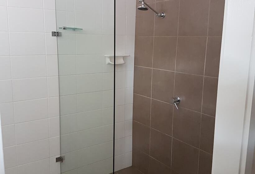 Номер Deluxe, Mid City Plantation Motel