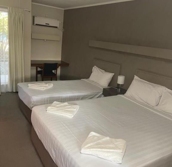 Номер Deluxe, Mid City Plantation Motel