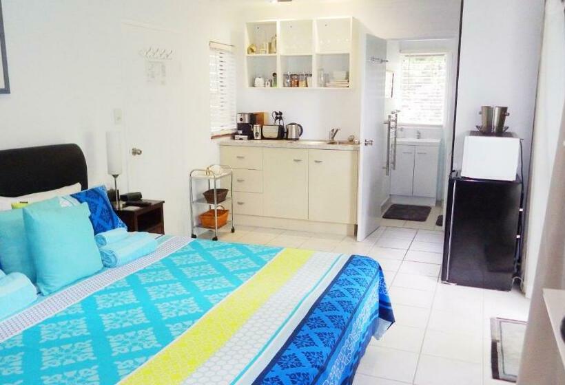 Дом 1 Спальня, South Pacific Bed & Breakfast