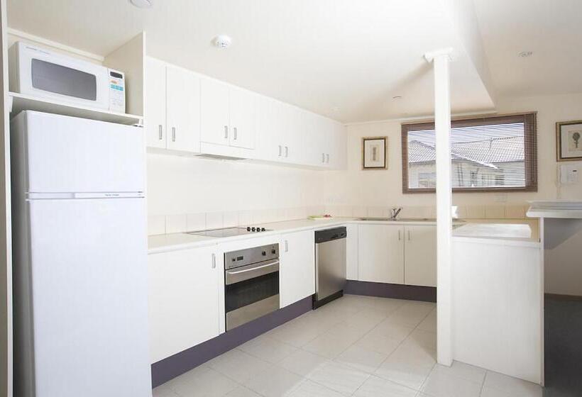 침실 2개 아파트, White Crystal Apartments