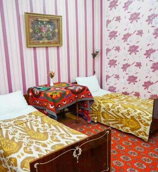 اتاق استاندارد, Little Bukhara