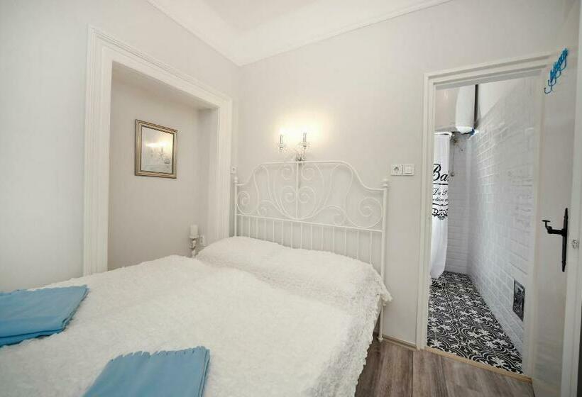 شقة غرفة واحدة مزودة بتراس, öreg Malom Apartmanház