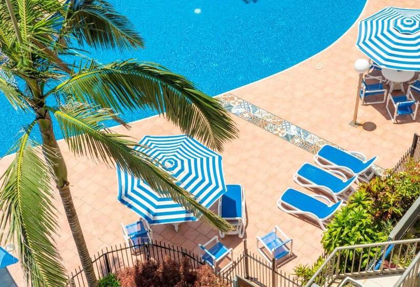 Апартаменты 1 Спальня Вид на Бассейн, The Rocks Resort   Official
