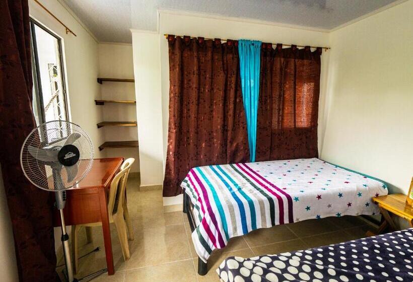 스탠다드 룸 공동 욕실, Casa Campesina Hostel