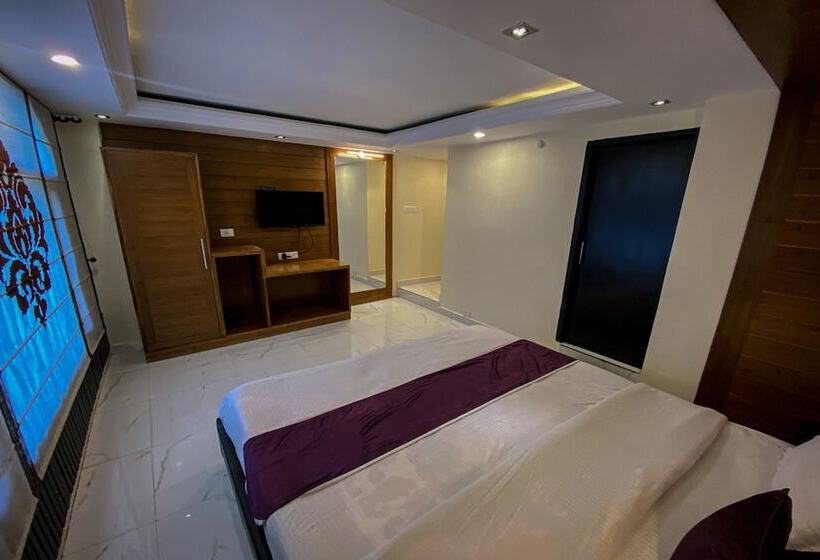 Номер Deluxe, Ahr Windsor The Mall Shimla