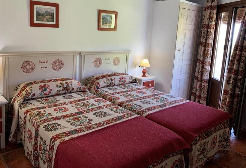 Номер Стандарт с Балконом, Hostal Atalaya En Capileira Cb