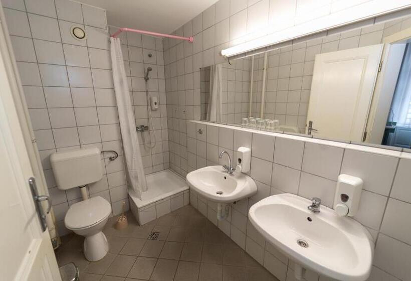 4인용 스탠다드 룸, MP Hostel Budapest
