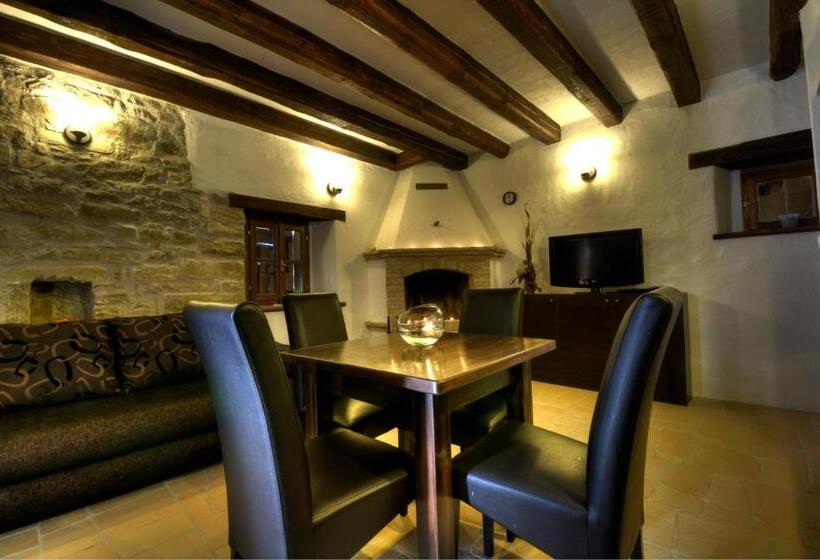 Дом 2 Спальни, Traditional Stone House Kotli