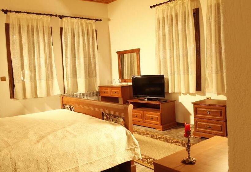 수피리어 룸, Family Hotel Dinchova Kushta