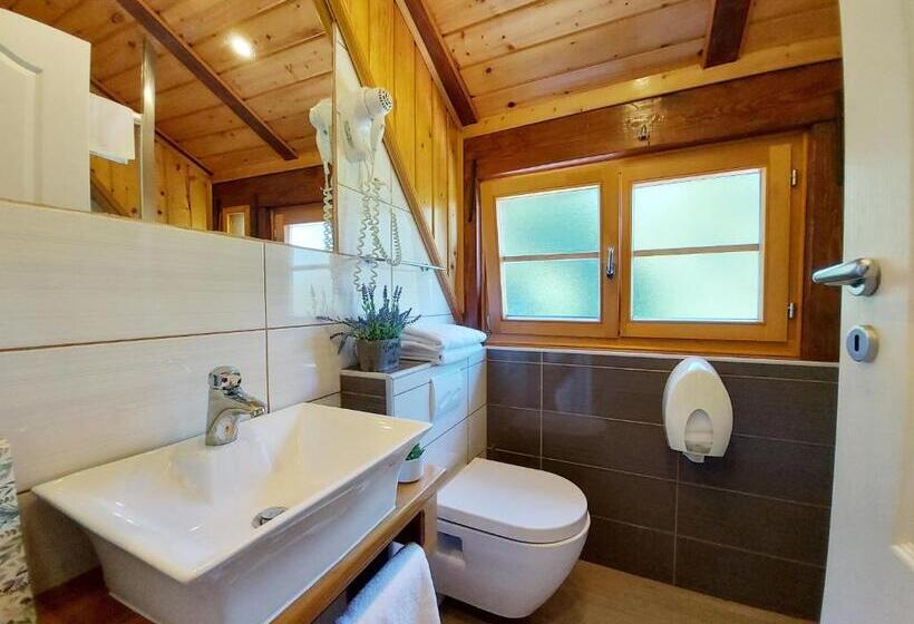 Economy Quadruple Room, Plitvice Ethno House