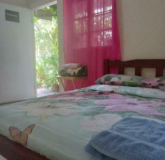 Семейный Номер, Hostal Brisas Calobrenas